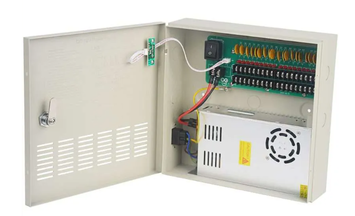 Power Distributor, 12V DC, 20Amp, UL Listed